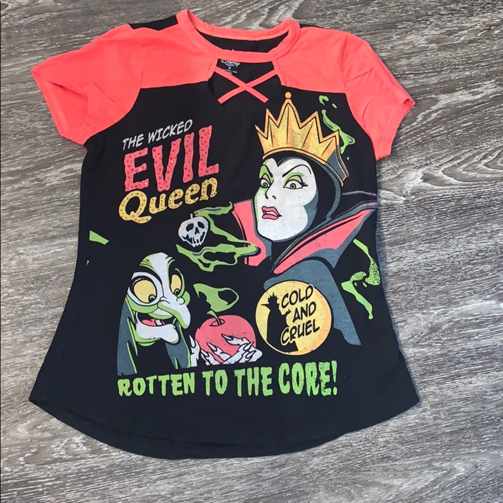 DISNEY EVIL QUEEN SHIRT SIZE SMALL